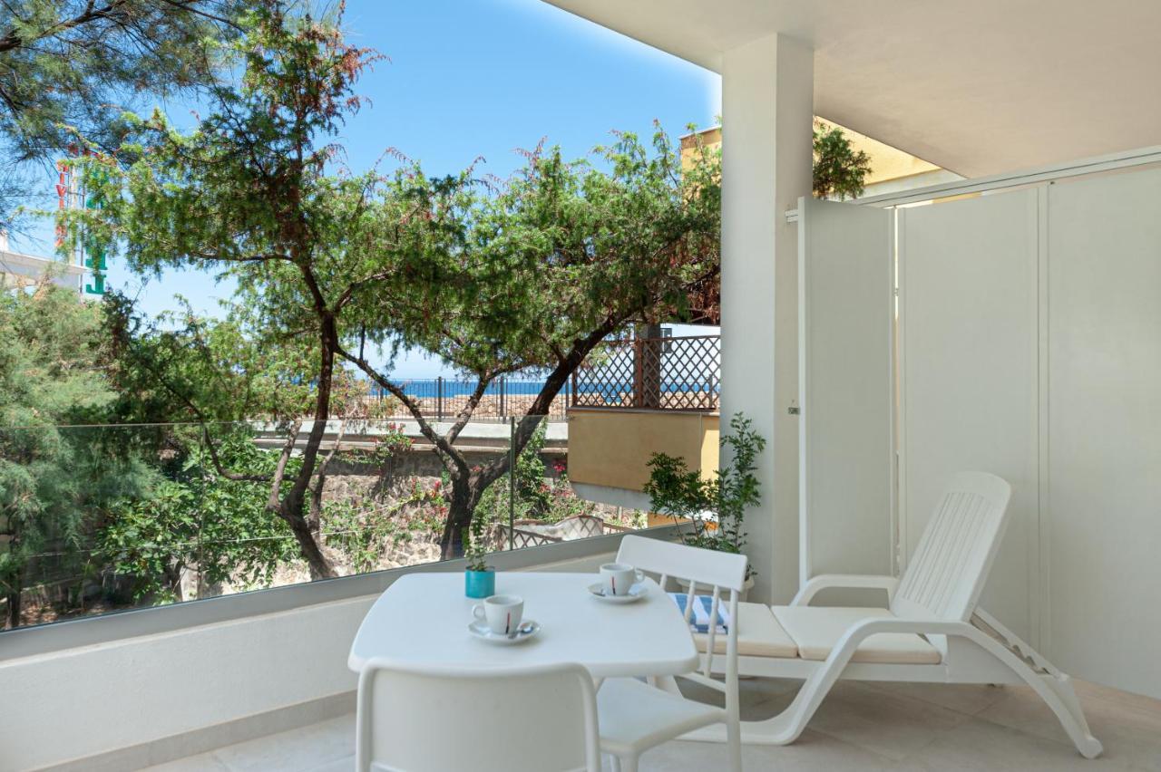 Lux B&Beach Sardvs Castelsardo Εξωτερικό φωτογραφία